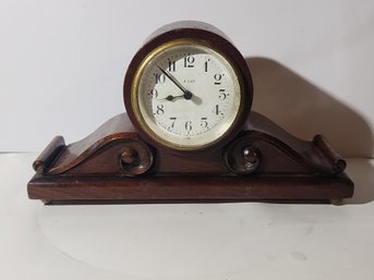 New Haven Mahogany 8 Day Dresser Clock