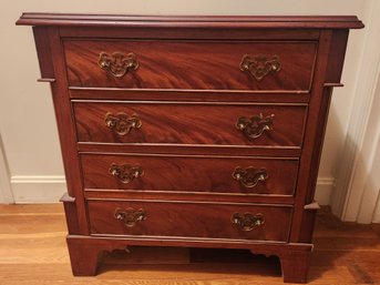 Diminutive Bench Made 4 Drawer Solid Mahogany Chest (end Table Size