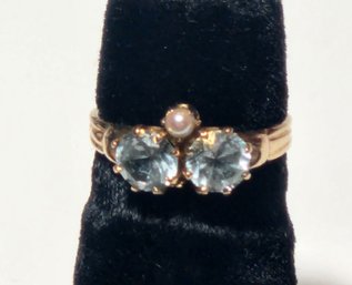 10 Karat Gold Ring With Twin Blue Zircons Size 4 1/2 (2.4 G)