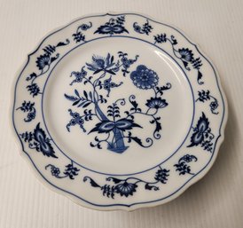 Seven 7' Blue Danube Dessert Plates