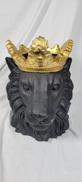 Sagebrook Home Contemporary Black Resin Lion With Crown (1/2)