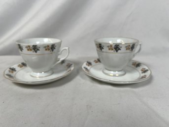 Vintage Yong Sheng Quality Porcelain 2 Tea Cups And Saucers Set
