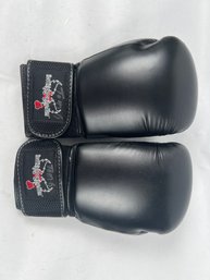 Century I Love Kickboxing Unisex Adult Black MMA Boxing Gloves 14 Oz