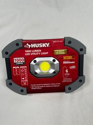 HUSKY 1000 Lumen LED Utility Light