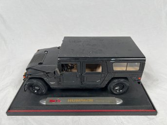 Maisto Special Edition Hummer Station Wagon 1/18 Scale Black SUV Diecast