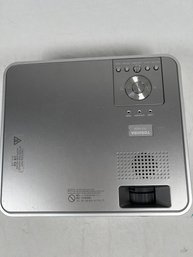 Toshiba TLP-XE30 W/ Remote