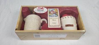 Chestnut Creek Apple Orchard Creamer & Sugar Set 2004 With Tea Bags