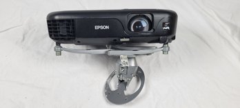 EPSON LCD Projector H429A With Mount