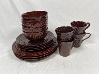 Basque Scroll Chocolate Dinnerware Set For 4