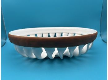 Vintage Handmade Ceramic Open Swirl Twisted Panels Bread Basket / Fruit Bowl Made In Portugal