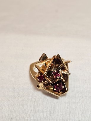 14k Gold With 3 Rubies Ring