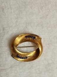 Vintage 18k Gold With Sapphires Brooch