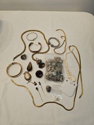 Random Jewelry Lot, Gold Silver Costume Mix