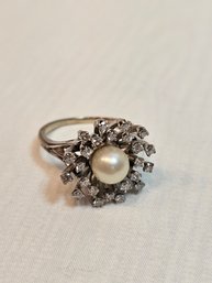 14k Gold Ring With Pearl And 24 Diamonds