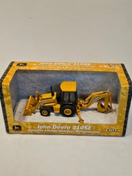 Ertl John Deere Tractor New In Box