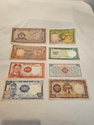 Lot Of 8 Vietnamese Notes