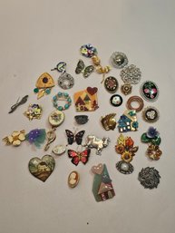 Vintage Brooches Lot B