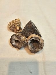 Small Geodes