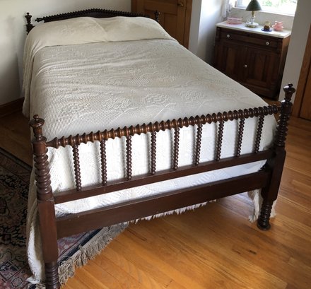 Antique Jenny Lind Spool Bed - Full
