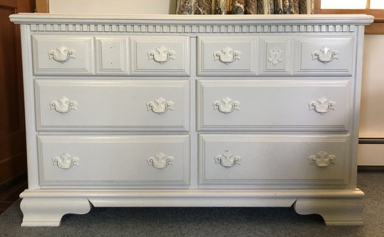 Bassett Furniture White Dresser