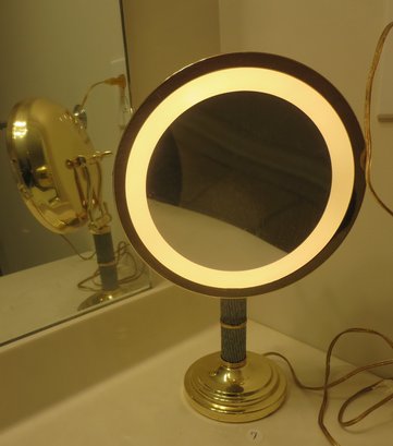 Lighted Make-up Magnifying Mirror