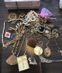 Box Lot 2 - Costume Jewelry - Necklaces