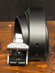 Black Leather Levi's Belt - New