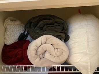 Top Shelf Closet - Blankets