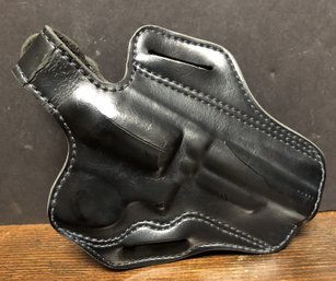De Santis Revolver Thumb Break Holster - Right Handed