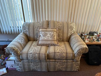 Decor-Rest Loveseat