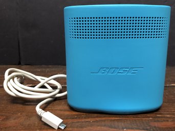 Blue BOSE Soundlink Color 2 - Bluetooth Speaker