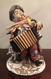#12 - Royal Meridian Handgemalt Figurine - Accordion Player