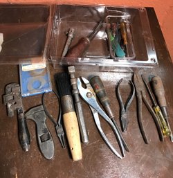 Plastic Box Tools - Wrenches - Pliers - Screwdrivers