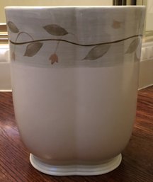Leaf Border Porcelain Waste Basket - Master Bathroom