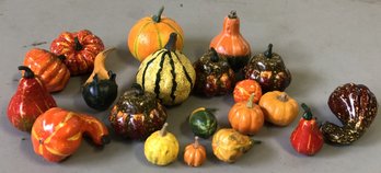 T11 - #2 - 20pc Mini Pumpkins/ Gourds