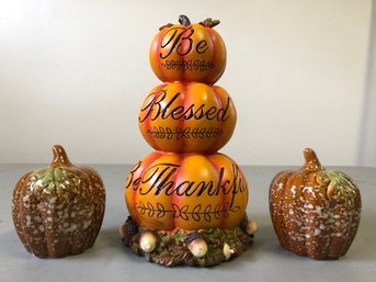 T11 - #5 - 3pc Pumpkin Decorations