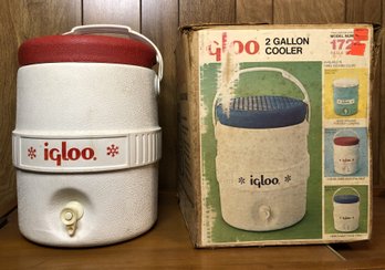 Vintage Igloo Cooler 2 Gallon