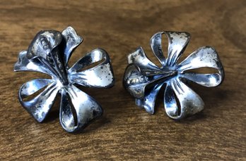 Sterling Screw Back Bow Cala Lily Earrings