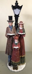 Bx 1 - Large Lighted Christmas Carolers