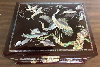 Gorgeous Asian Lacquered Wood W/ Mother Of Pearl & Abalone Jewelry Box