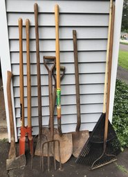 Yard/ Garden Tool Lot