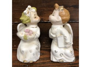 2pc Porcelain Commodore Kissing Angels