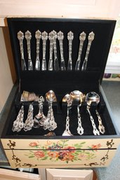 Vintage Oneida Stainless Silverware With Felt Lined Floral Storage Box