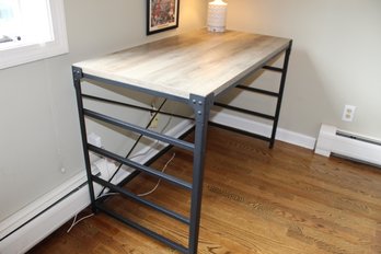 Desk With Metal Frame/legs