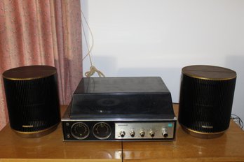 Vintage Panasonic Stereo And Record Player Model SE-840 With Original Speakers