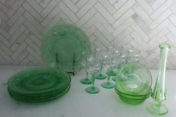 Lot Of 17 Depression Glass Items