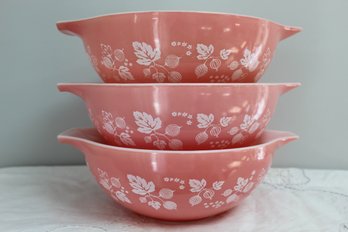 Three Vintage Pyrex Gooseberry Cinderella Bowls