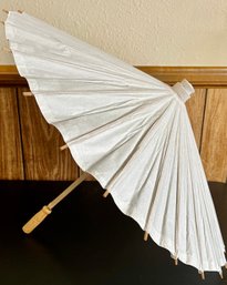 Nice Vintage White Paper Decorative Umbrella