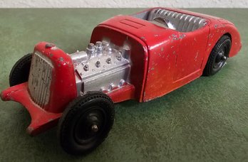 Red Metal Model Classic Car