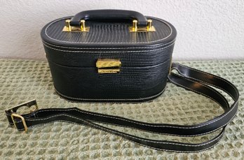 Black Makeup Travel Bag By Boyfriend